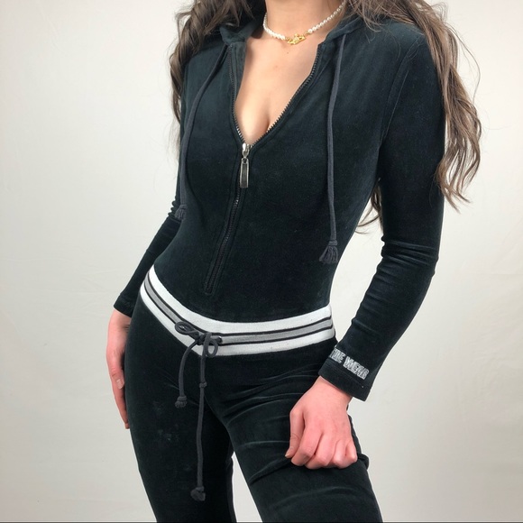 SOLD | Y2K velour flare tracksuit jumpsuit - Picture 3 of 5